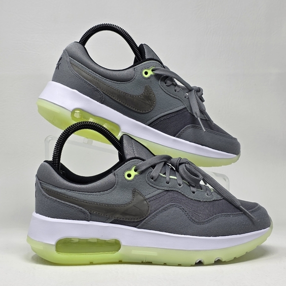 Nike Air Max Motif Big Kid's Size 6Y Shoe DH9388-005 Smoke Grey/Barely Volt New - Picture 2 of 10